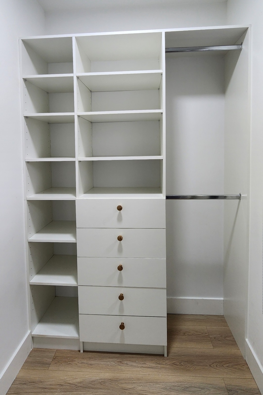 Custom Closets, Built-in Storage & Cabinetry project 10 — Coquitlam, BC